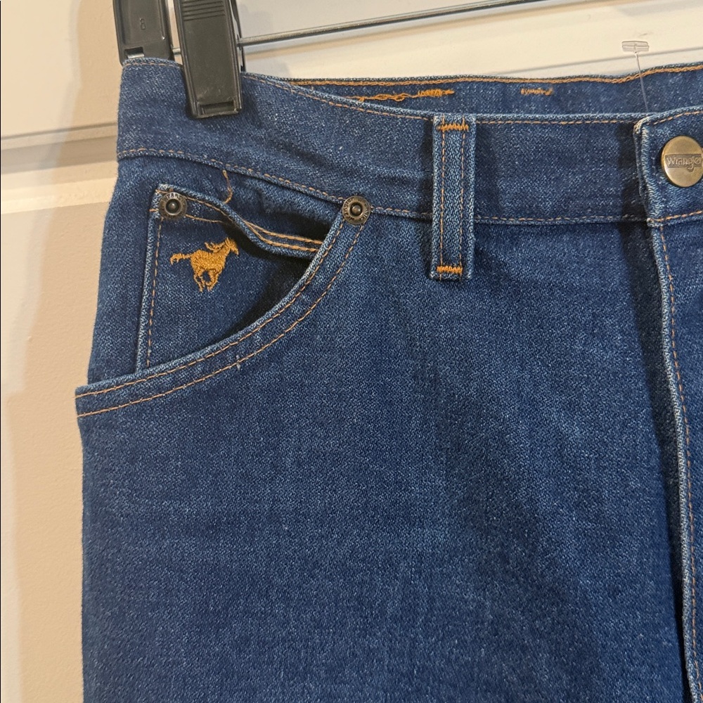 1970s Wrangler Vintage High-Waist Wide Leg Leather Patch jeans frayed bottoms 12 - Picture 6 of 8